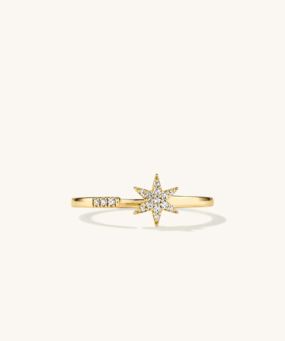 Justerbar guldring med diamant – elegant stjärndesign